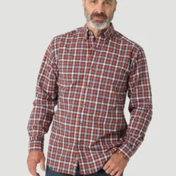 Men's Wrangler Rugged Wear Wrinkle Resist Button Down Shirt #112317310